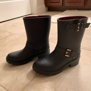 ❌❌SOLD ON FACEBOOK❌❌ Tommy Hilfiger rain boots
